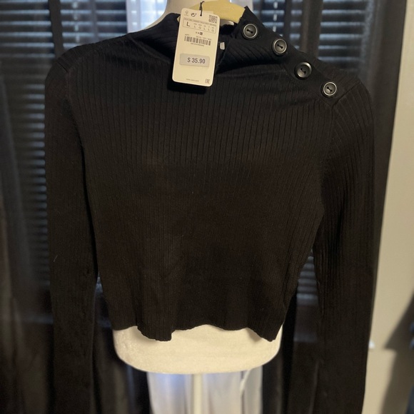 New Black Zara Cropped Turtleneck Sweater. Size Large - Picture 1 of 2